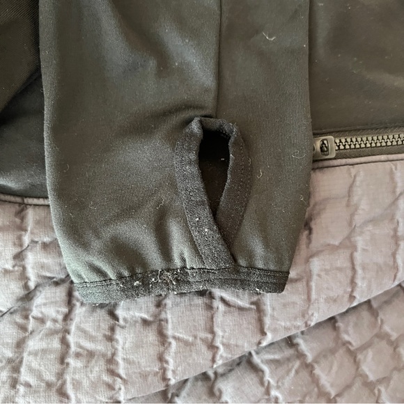 Oakley tech athleisure jacket - Picture 3 of 4